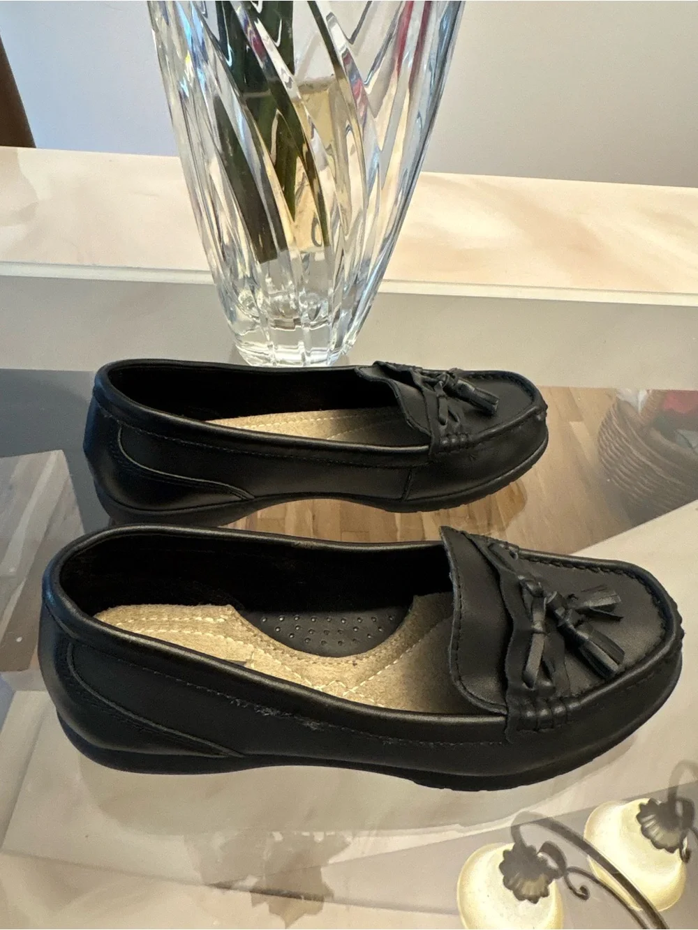 Thom McAn Women's Black Leather Tassel Loafer Flats Slip-On Comfort 7W